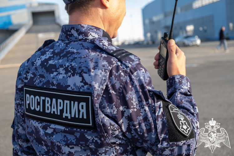 Росгвардейцы пресекли кражу дорогой парфюмерии в Краснодаре
